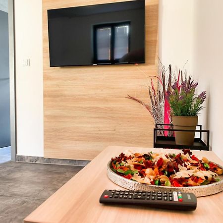 Apartmanove Domy Lipno 1 Фримбурк Экстерьер фото